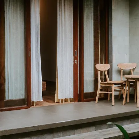 Jananing Guest House